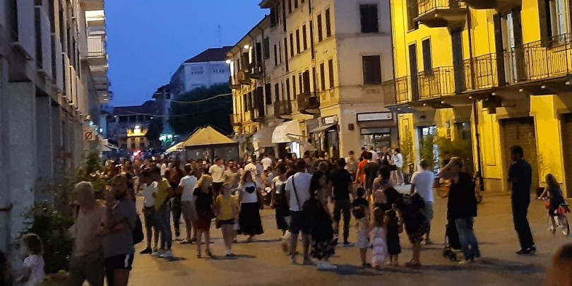 La Notte Rosa a Valenza anticipata a sabato 25 luglio